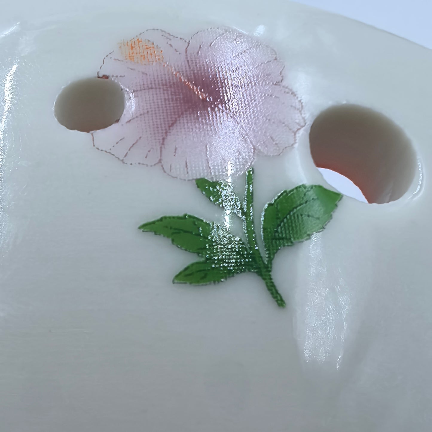 Ceramic Herb Peeling Bowl for Separating Leaves and Stems