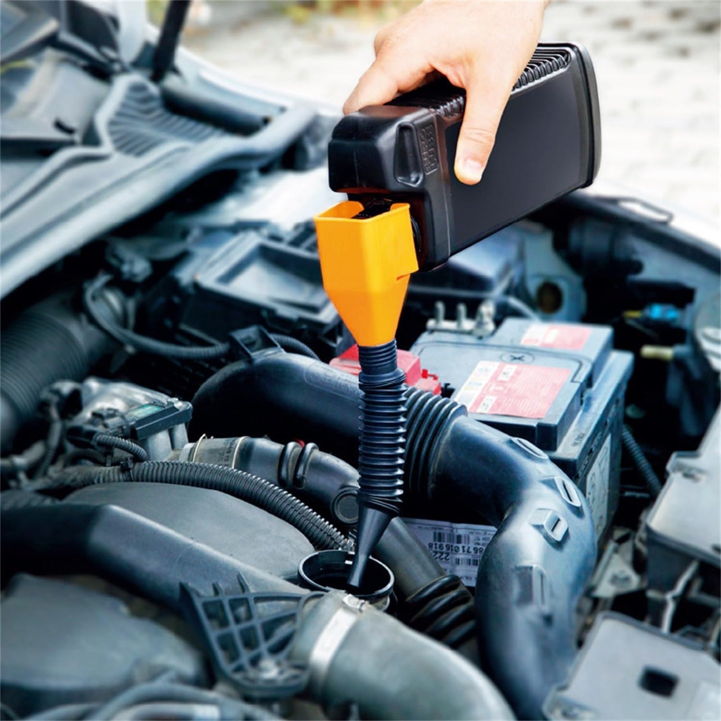 Flexible Retractable Automotive Fuel Funnel with Snap Design
